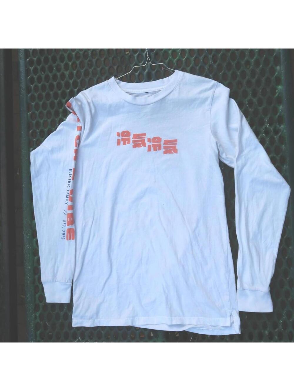 Electric Family White Long Sleeve Graphic T-Shirt Size S